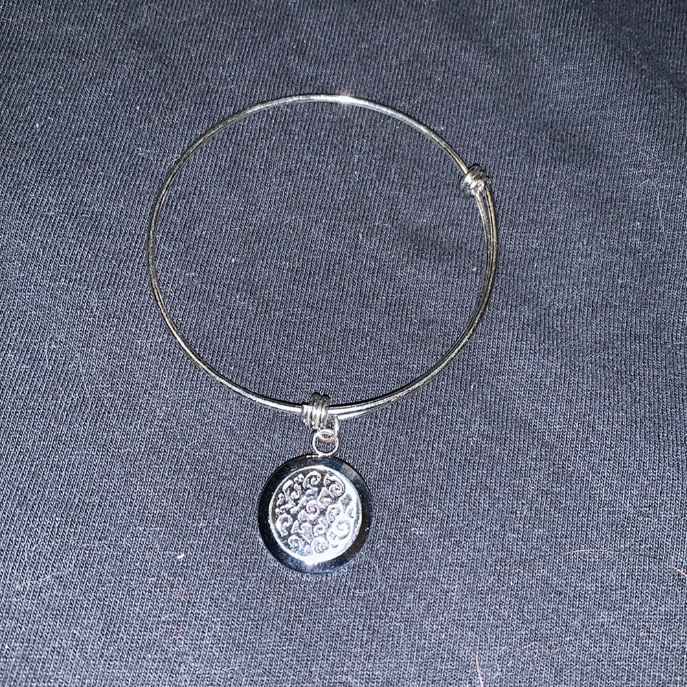Oil Diffuser Bracelet - NWOT